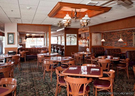 Quality Inn And Conference Center I-80 Grand Island Doniphan Restaurant photo